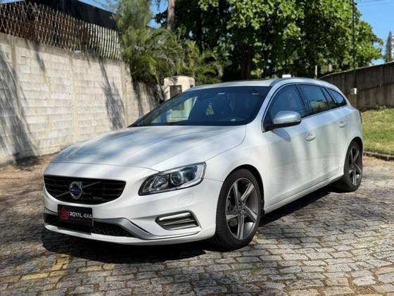 VOLVO V60 2.0 T5 R DESIGN DYNAMIC 16V TURBO GASOLINA 4P AUTOMATIZADO VOLVO V60 2.0 T5 R DESIGN DYNAMIC 16V TURBO GASOLINA 4P AUTOMATIZADO